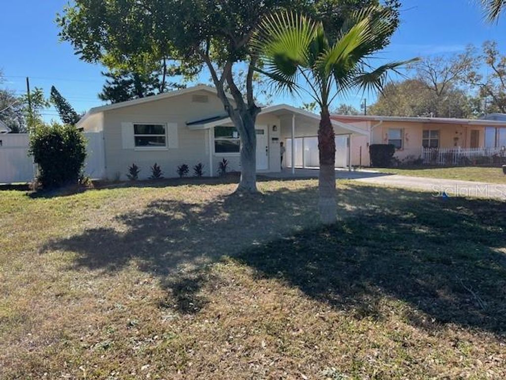 Photo of 710 74th Avenue N, St Petersburg, FL 33702 (MLS # TB8470400)