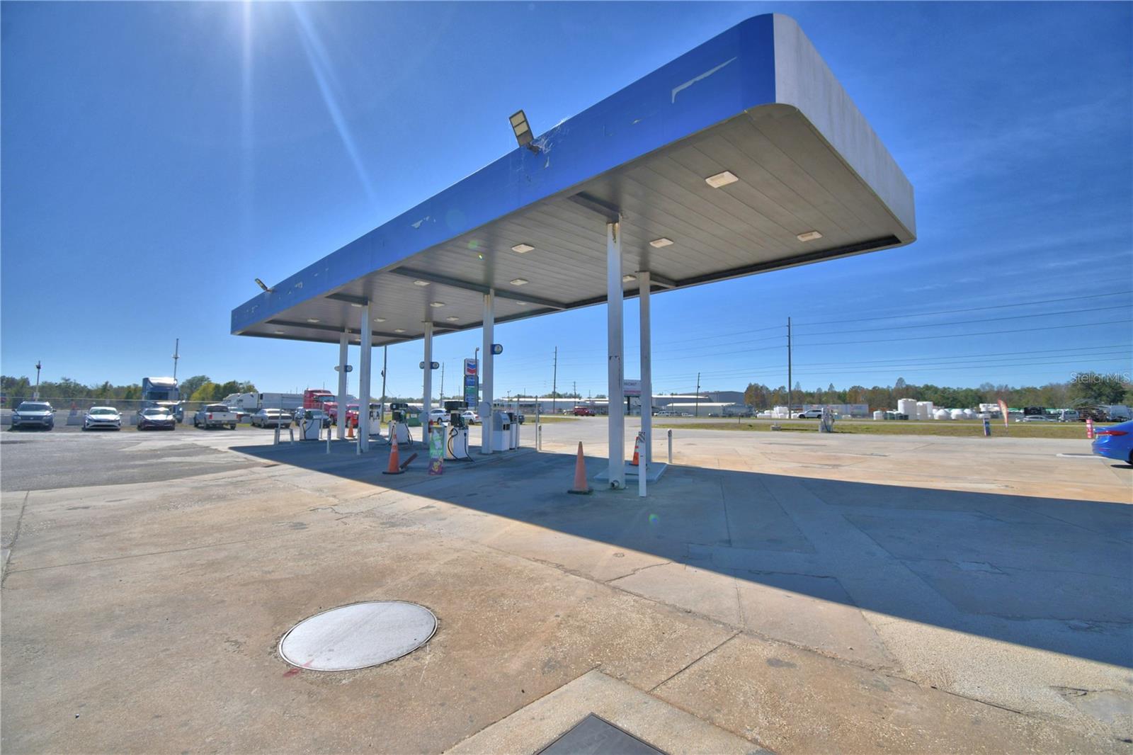 ACREAGE - Commercial Sale