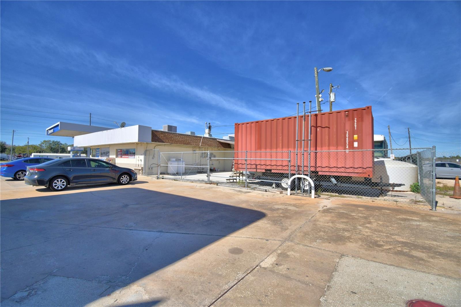 ACREAGE - Commercial Sale