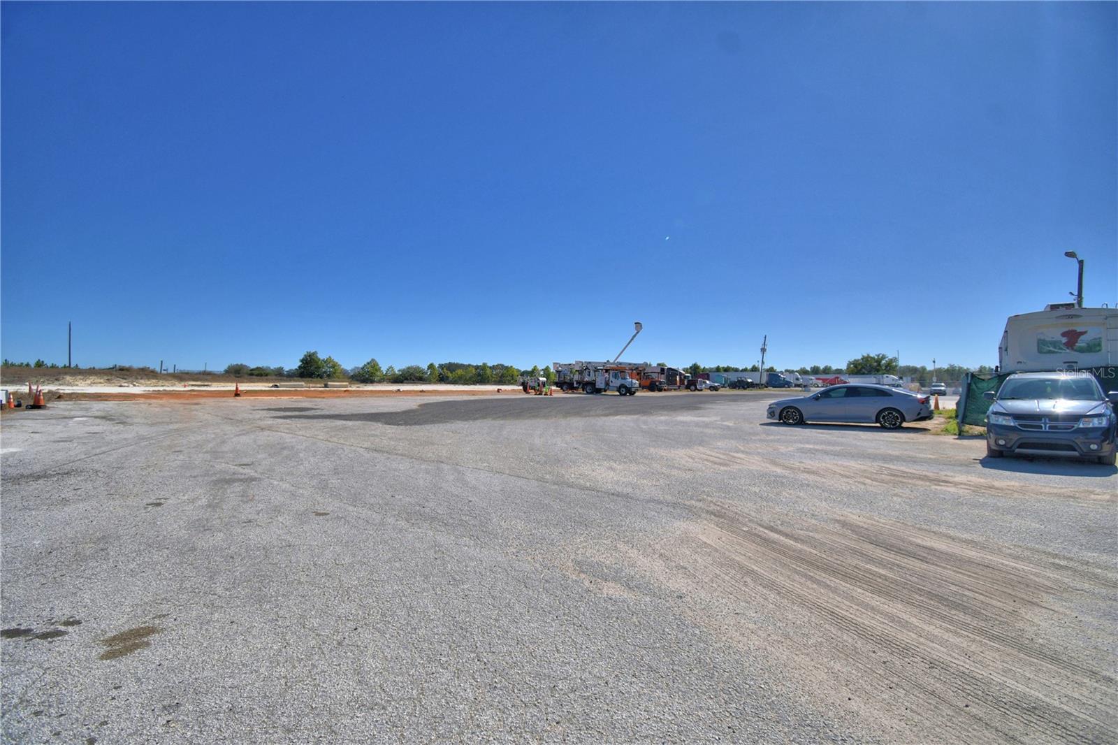 ACREAGE - Commercial Sale