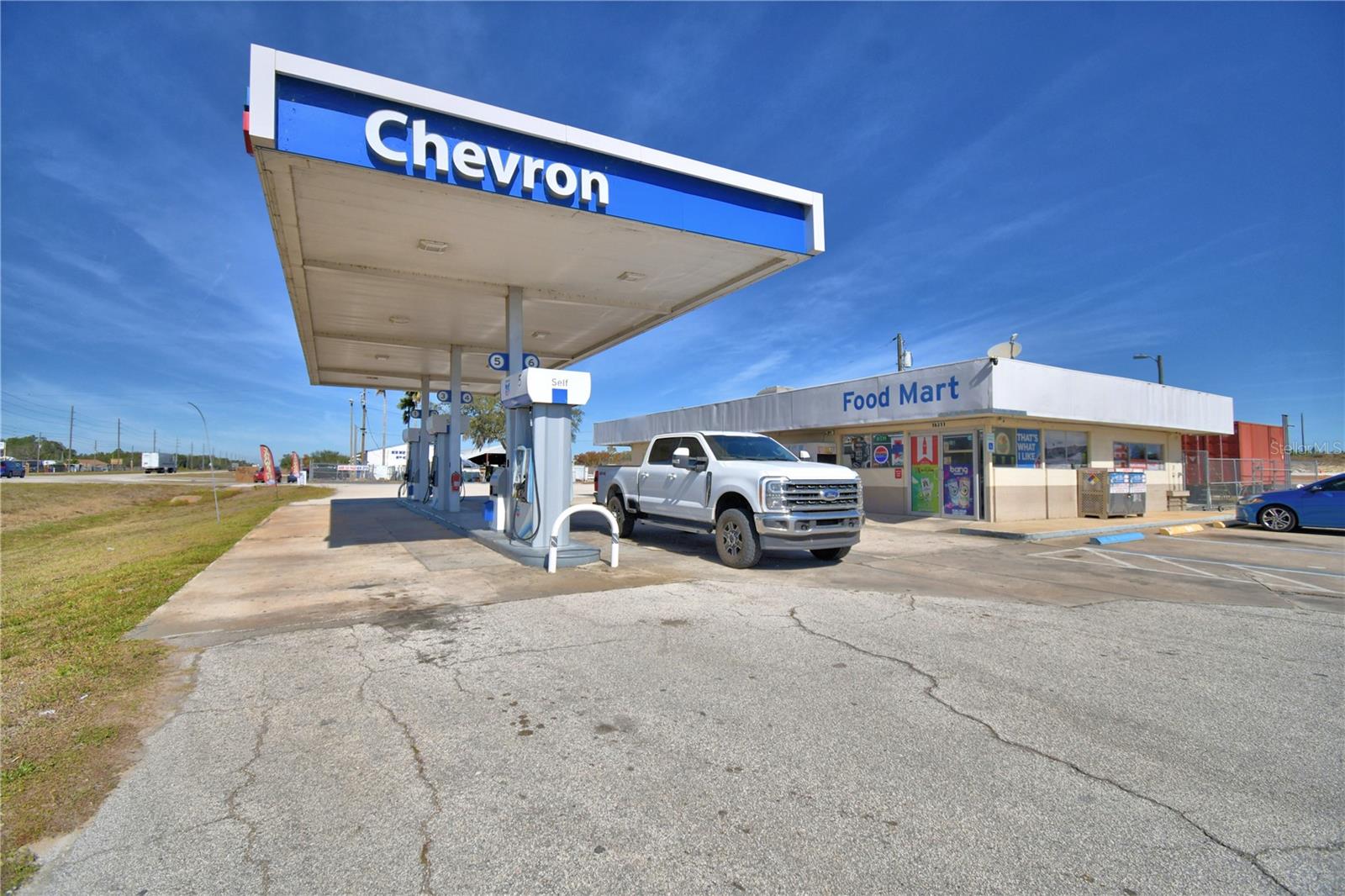 ACREAGE - Commercial Sale