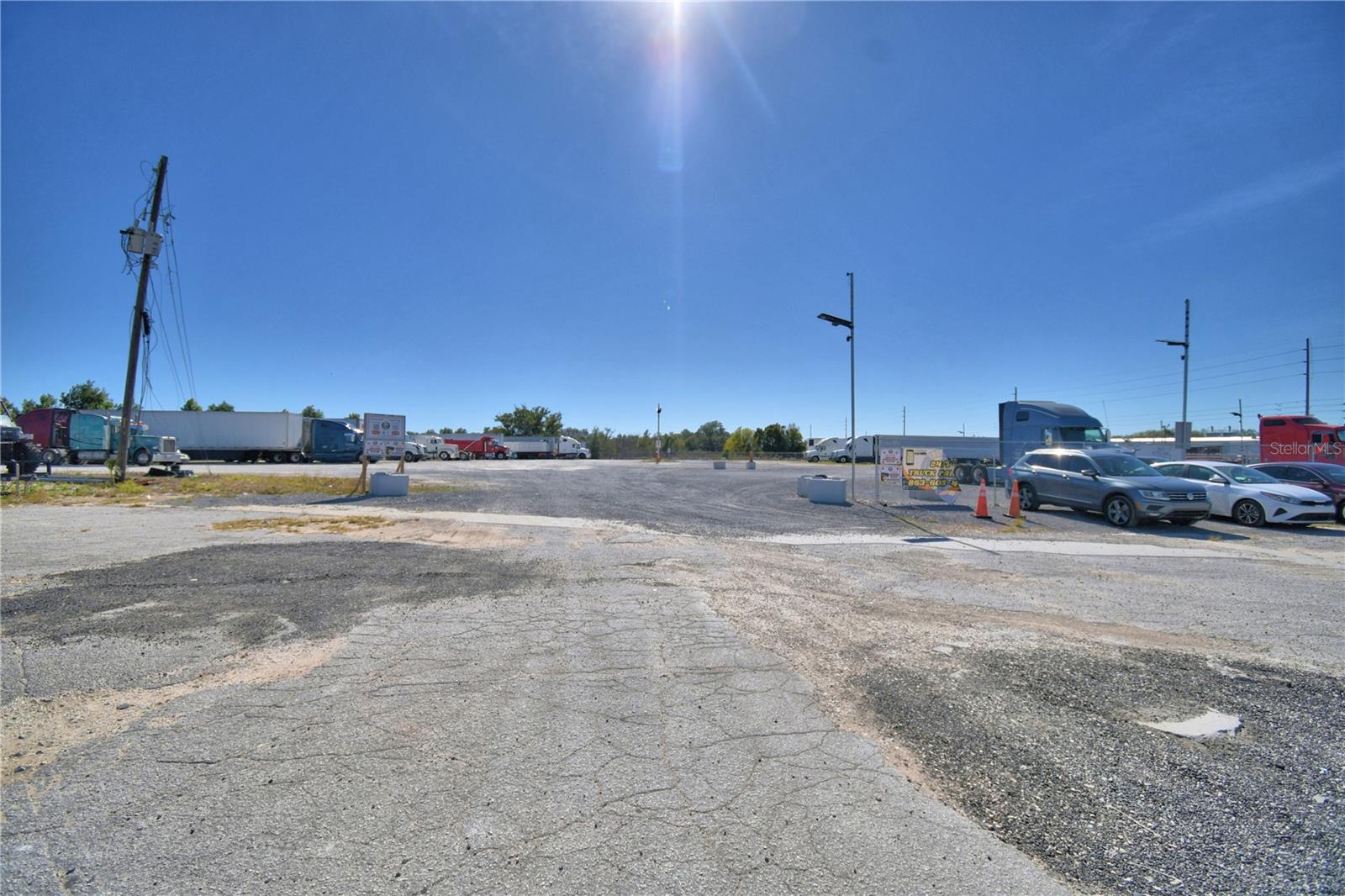 ACREAGE - Commercial Sale