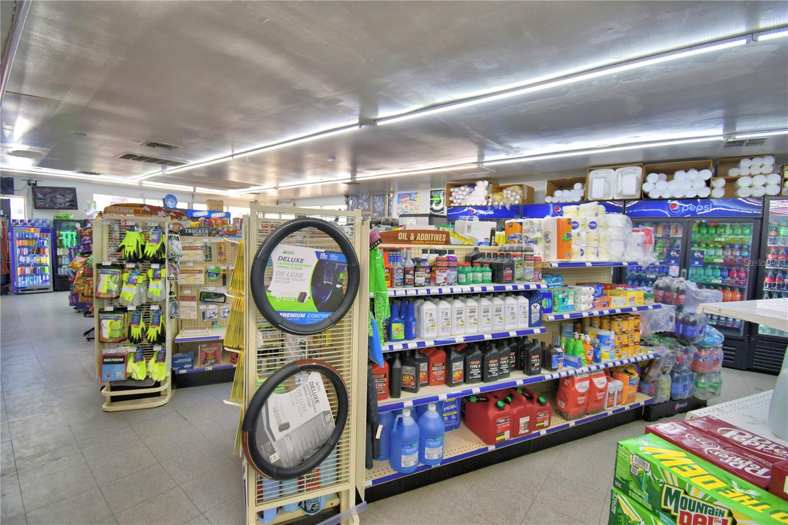 ACREAGE - Commercial Sale