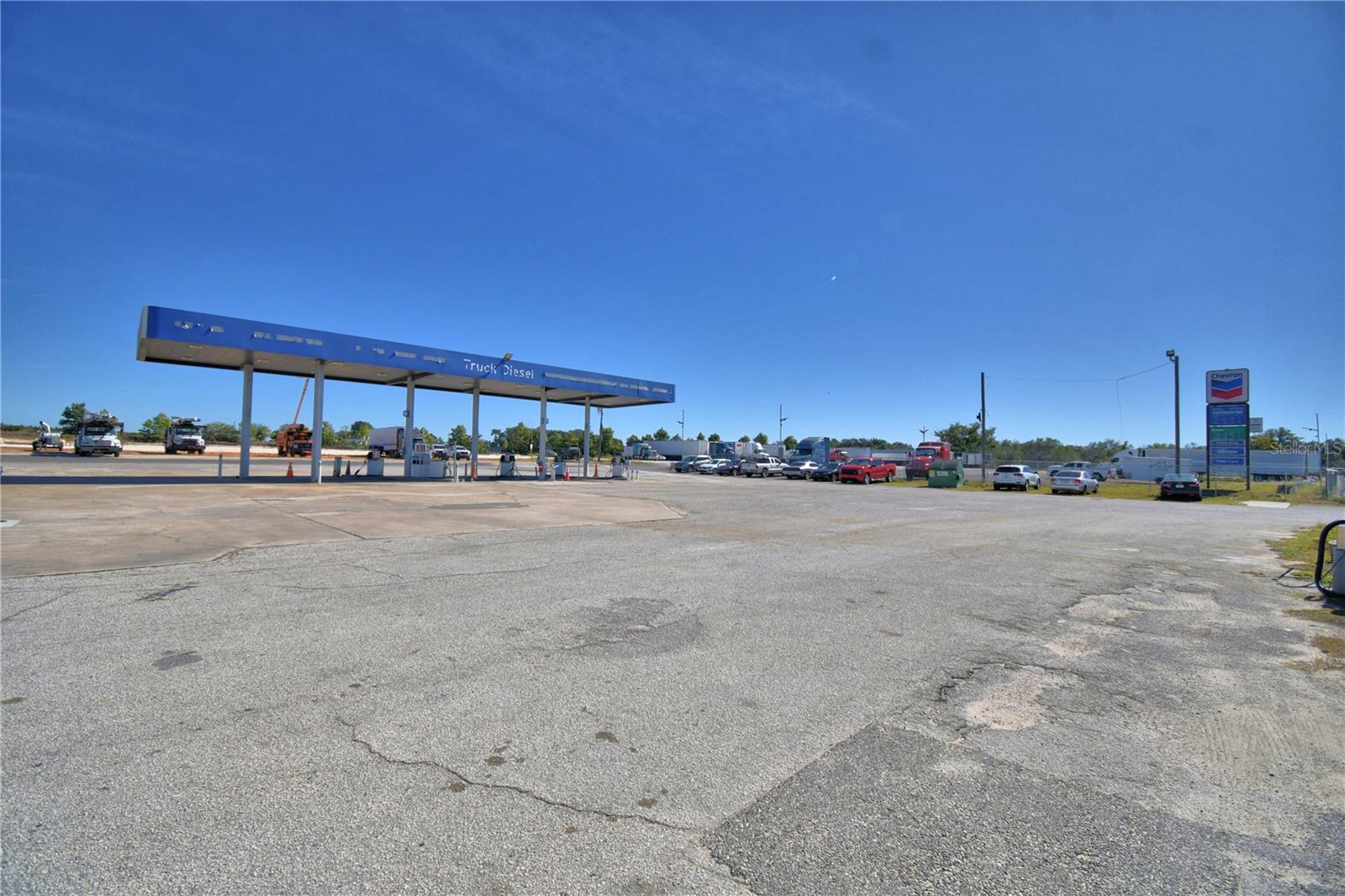 ACREAGE - Commercial Sale