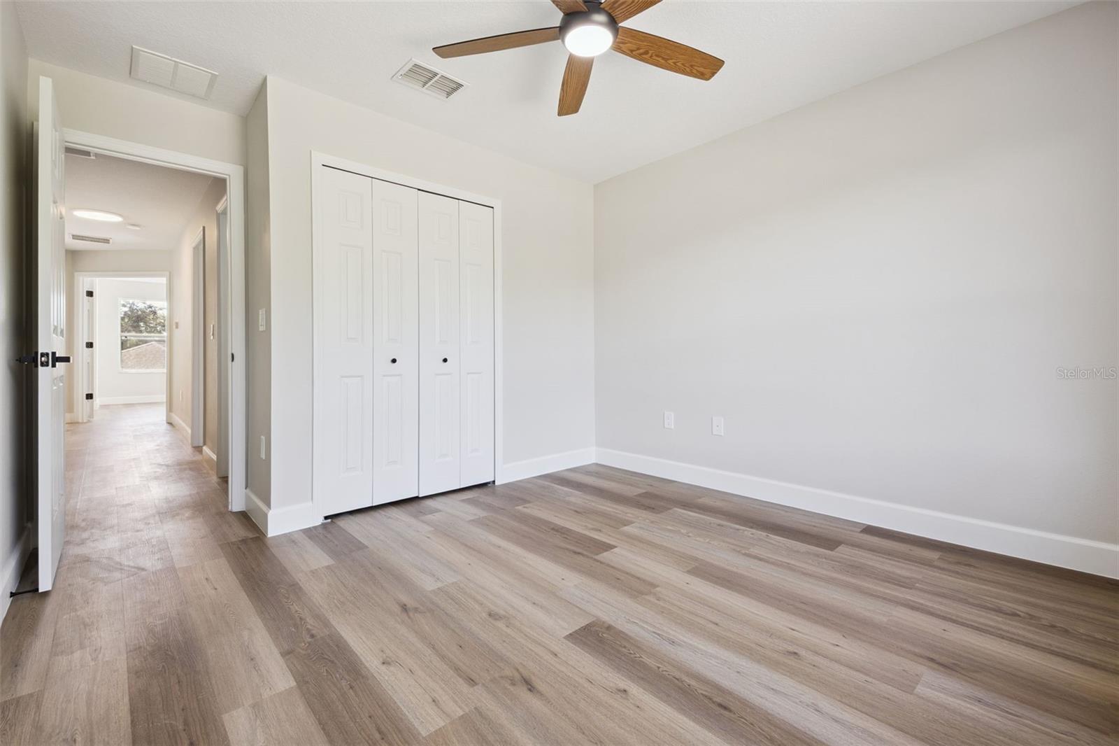 ISLAND POINTE SUB - Residential