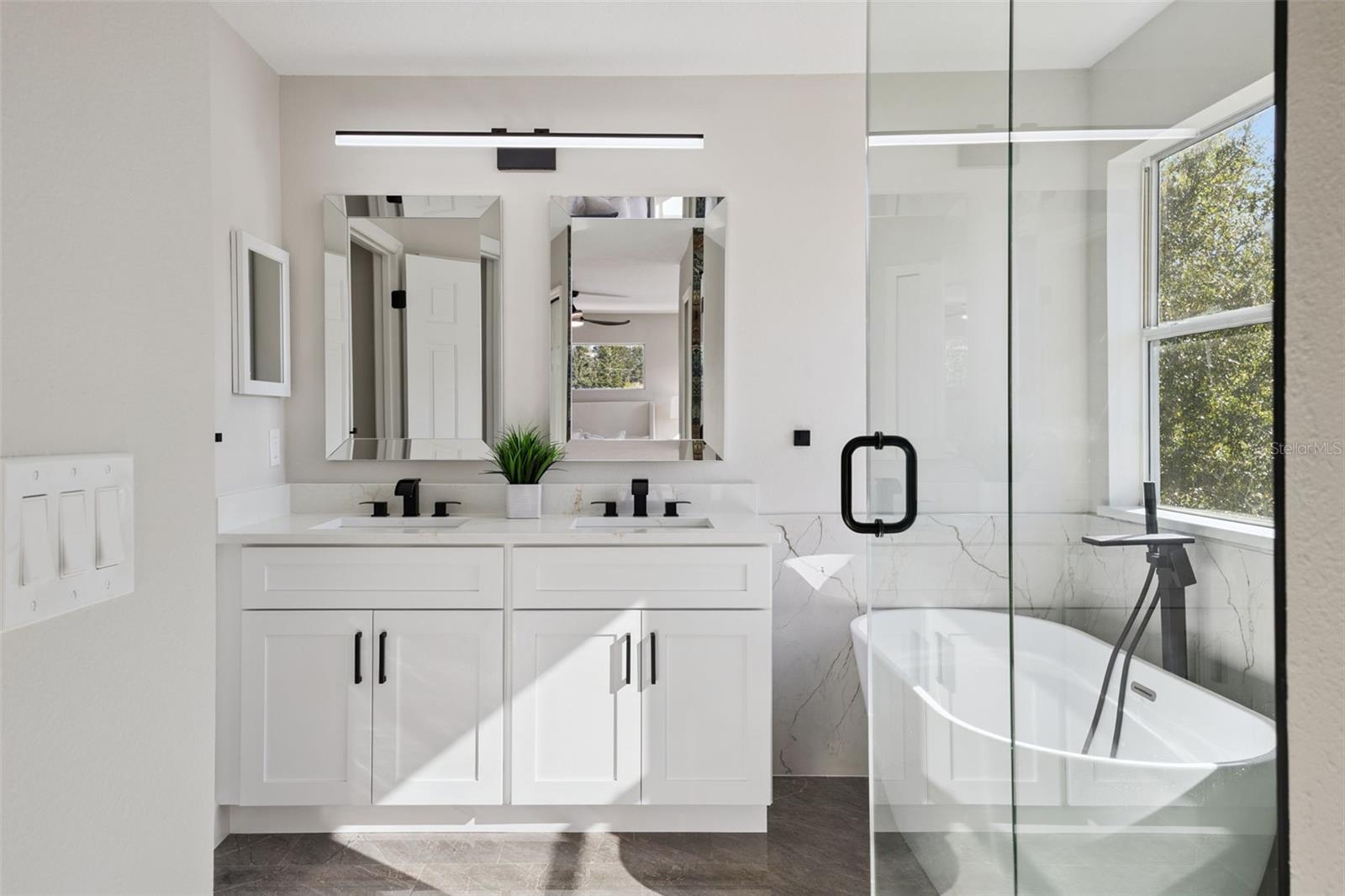 ISLAND POINTE SUB - Residential