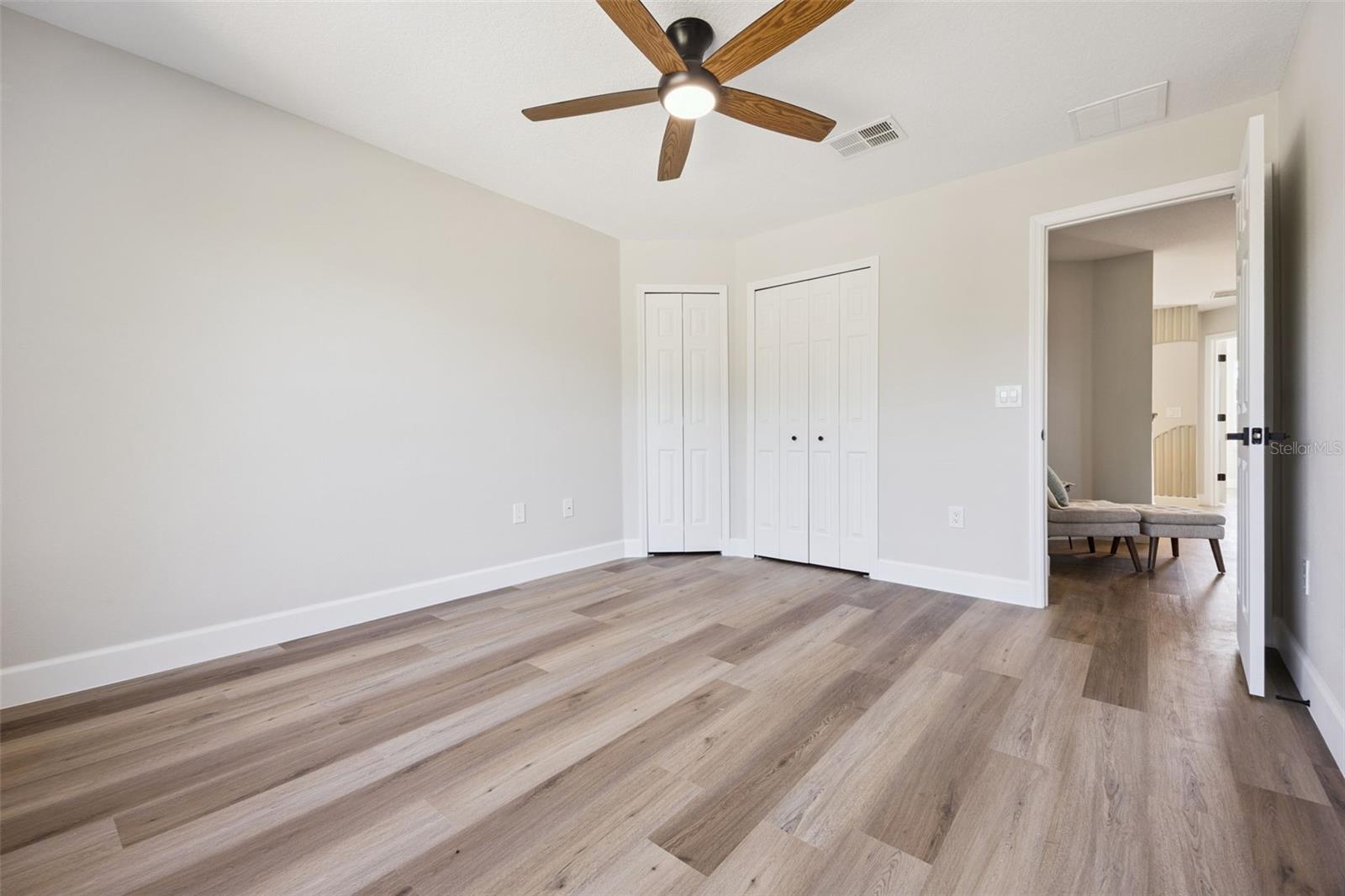 ISLAND POINTE SUB - Residential