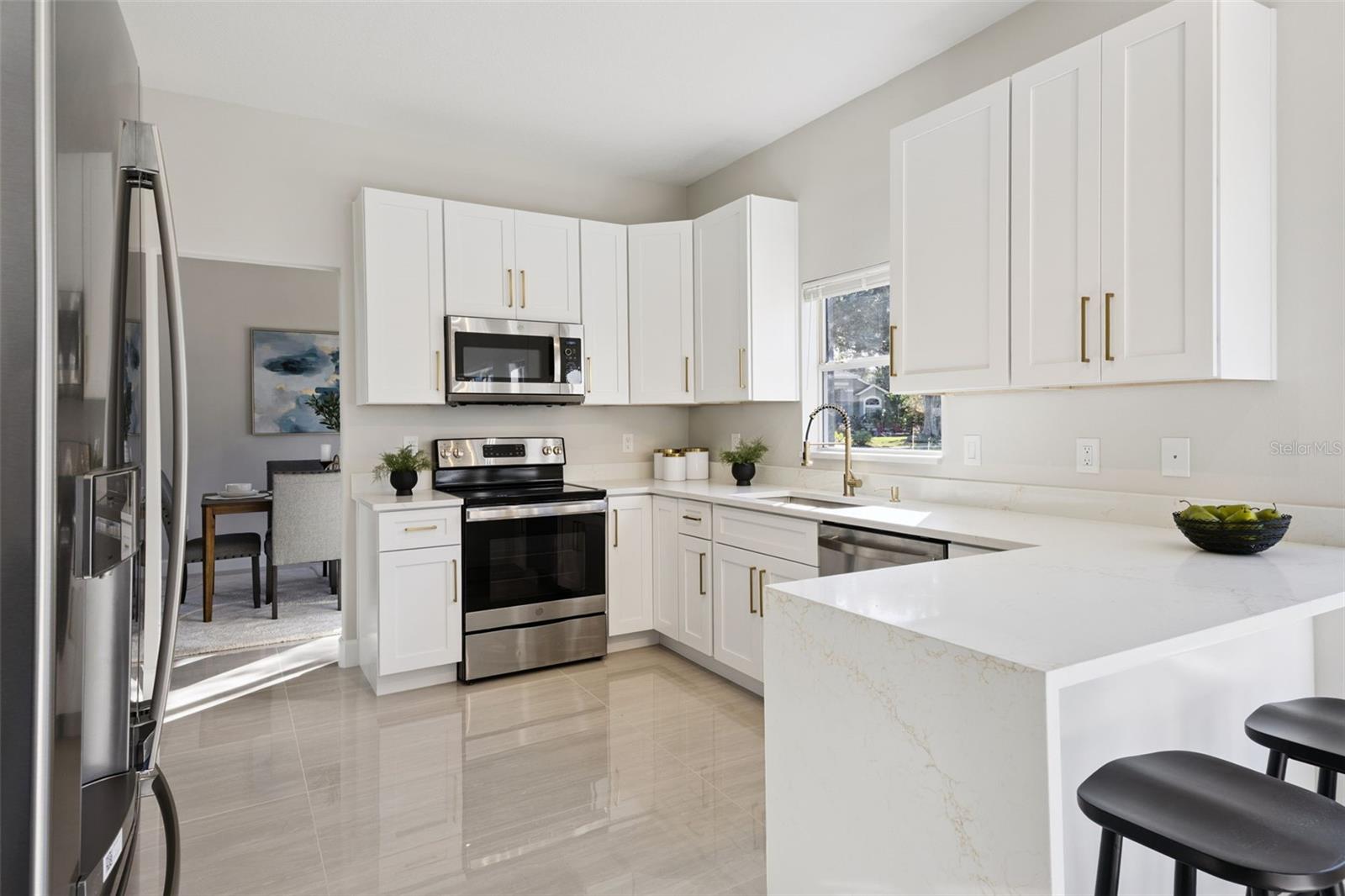 ISLAND POINTE SUB - Residential