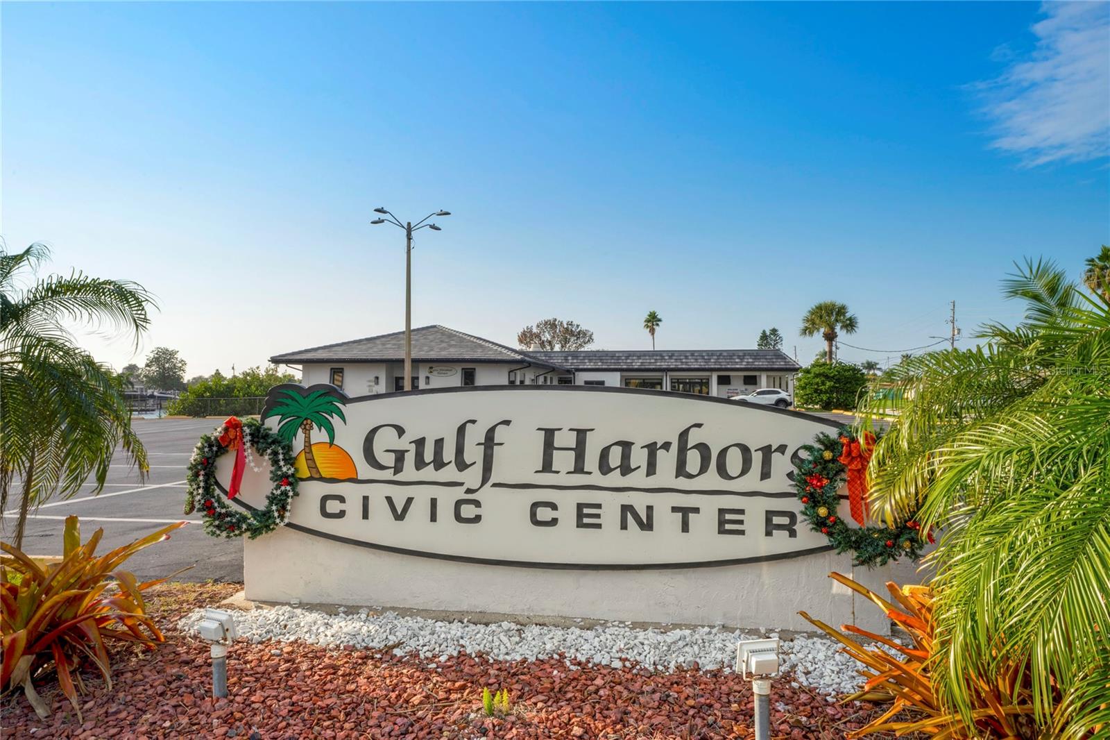 GULF HARBORS - Residential