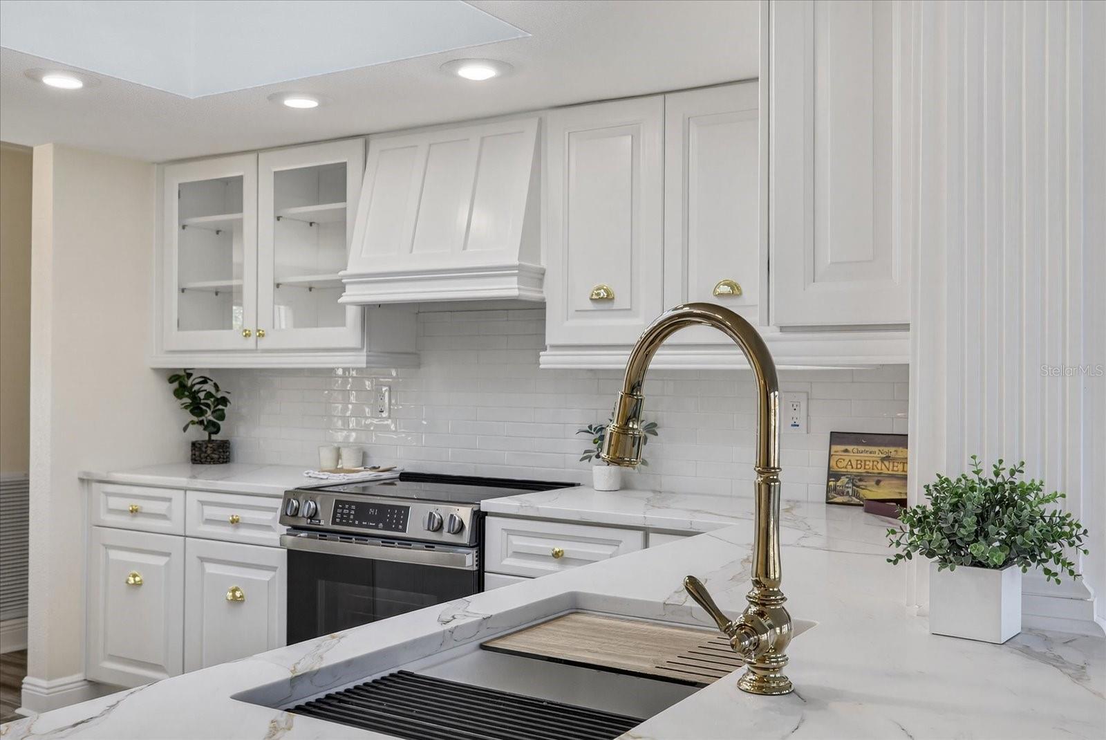 GULF HARBORS - Residential