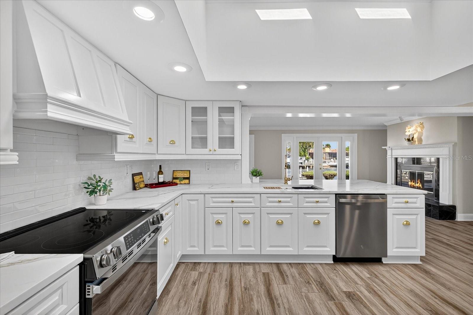 GULF HARBORS - Residential