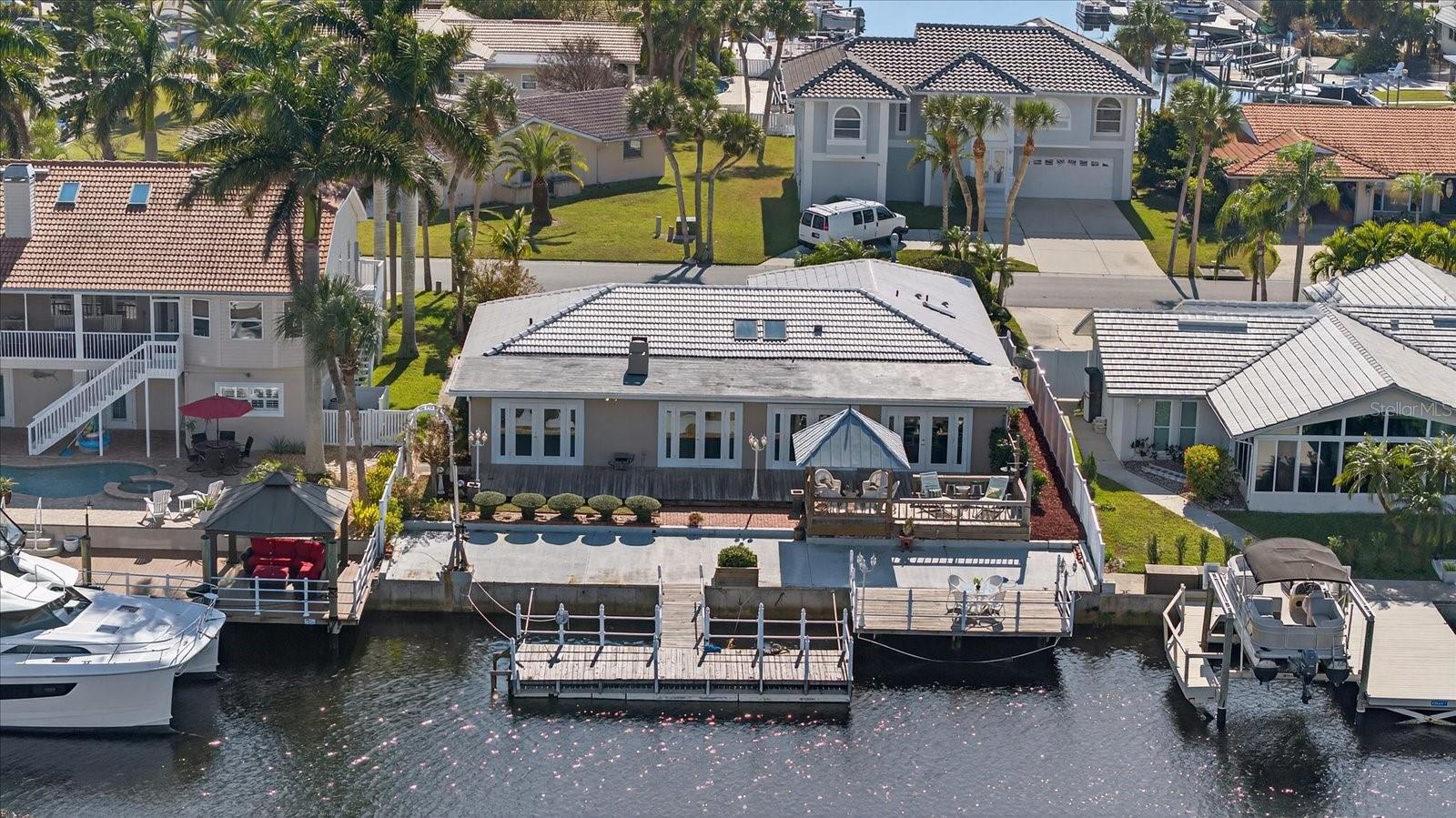 GULF HARBORS - Residential