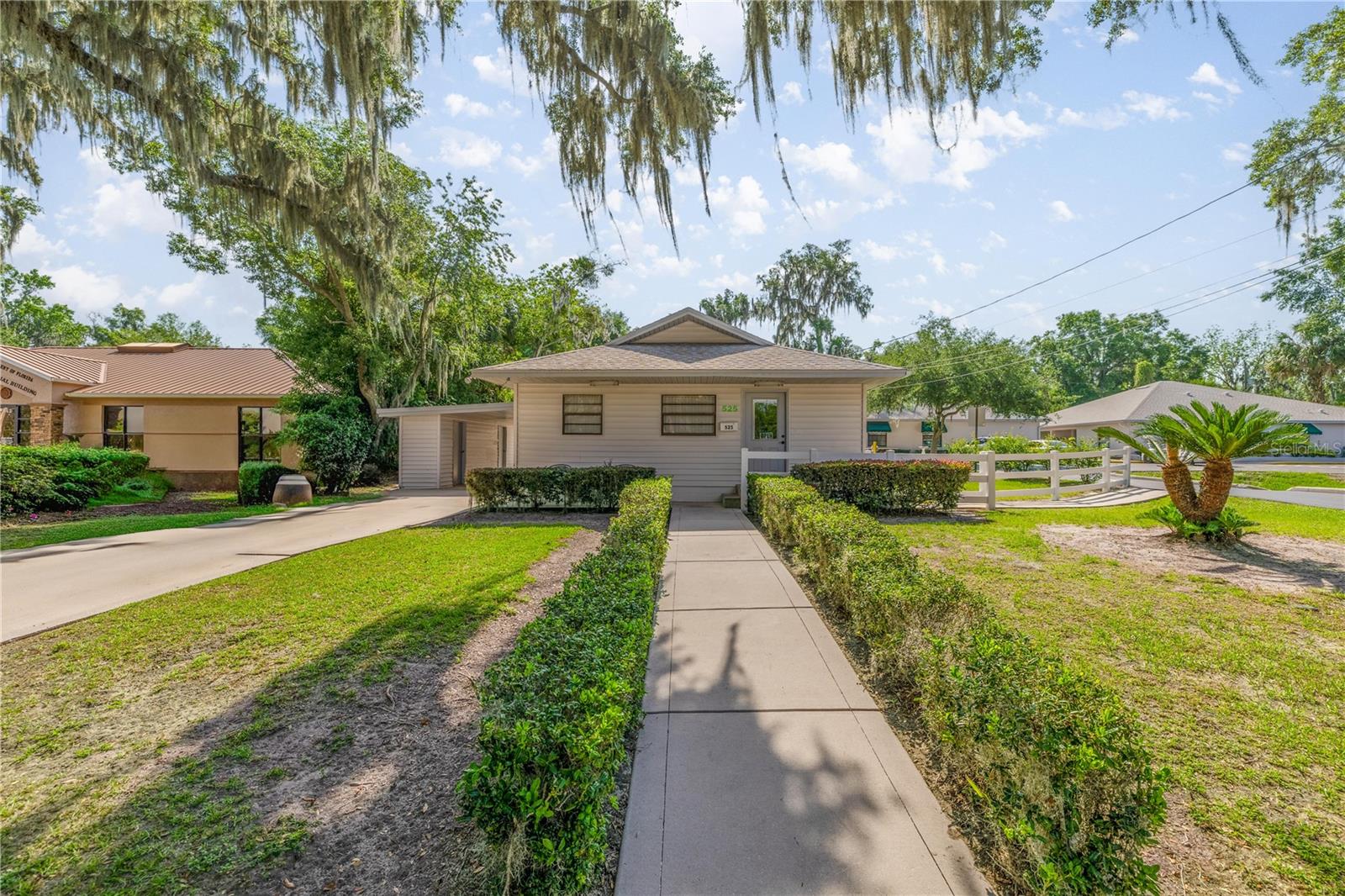 505, 525, 501,413 NE SANCHEZ AVENUE all units