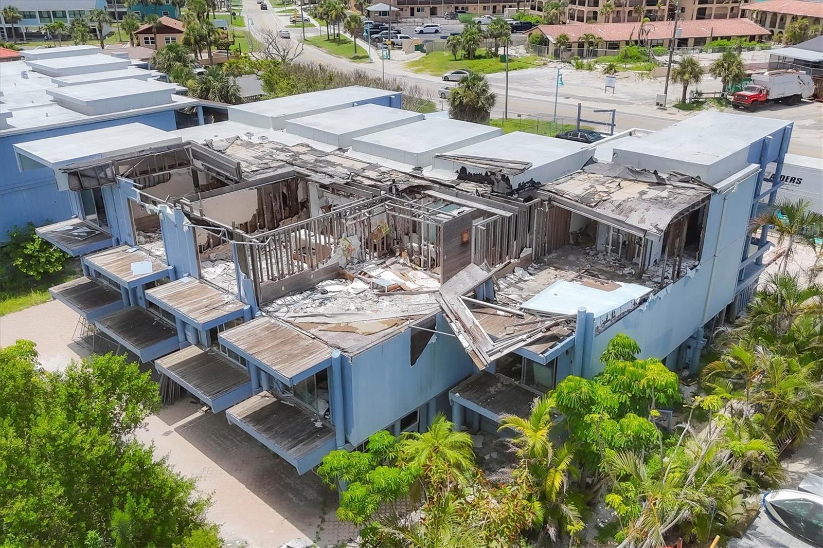 ENGLEWOOD BCH & YACHT CLUB TM - Commercial Sale