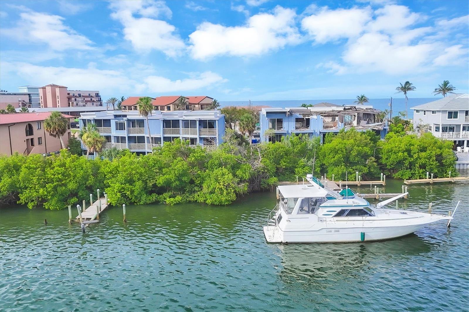 ENGLEWOOD BCH & YACHT CLUB TM - Commercial Sale
