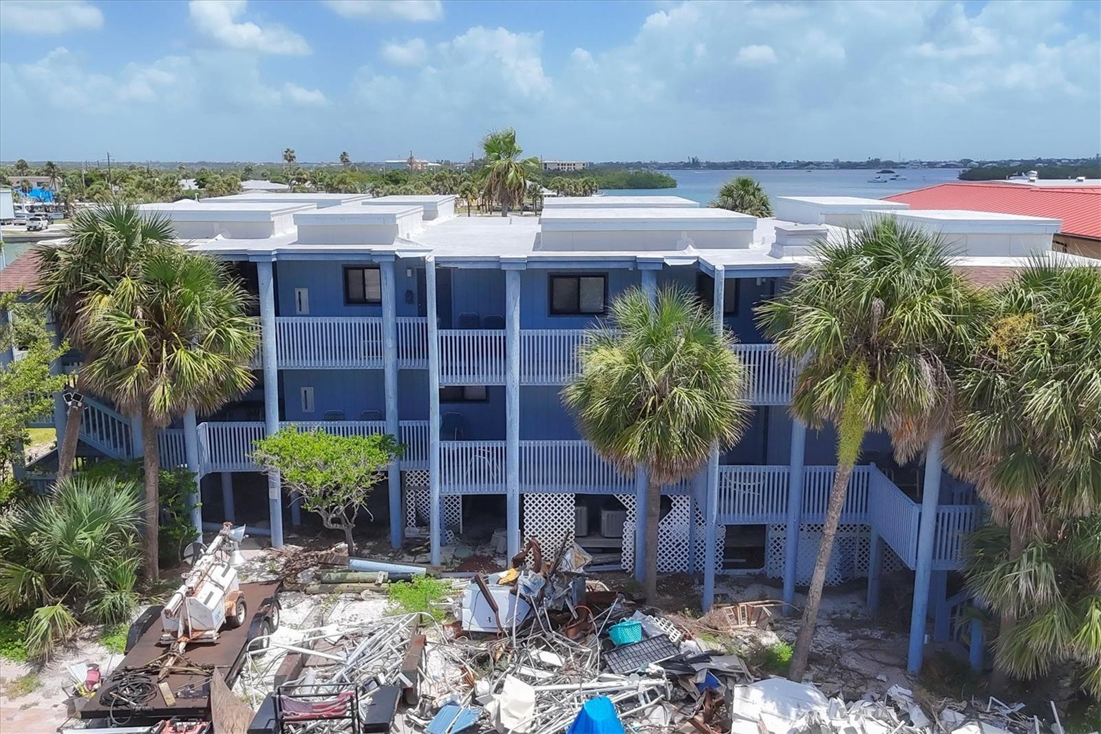 ENGLEWOOD BCH & YACHT CLUB TM - Commercial Sale