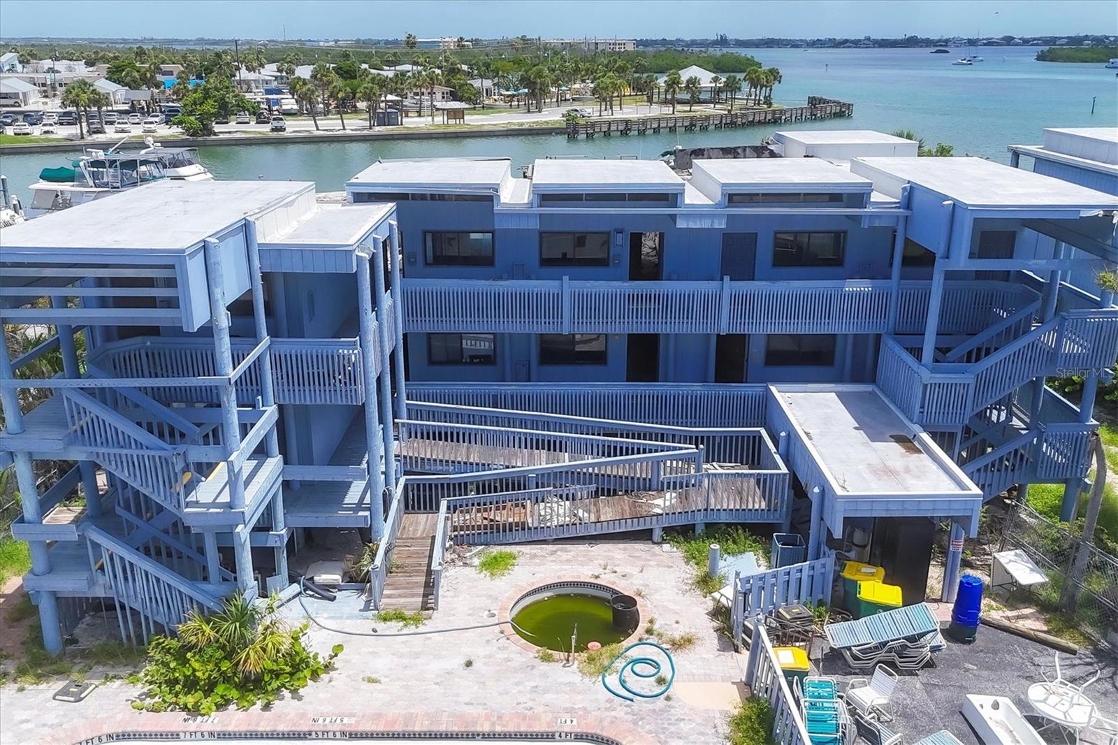 ENGLEWOOD BCH & YACHT CLUB TM - Commercial Sale