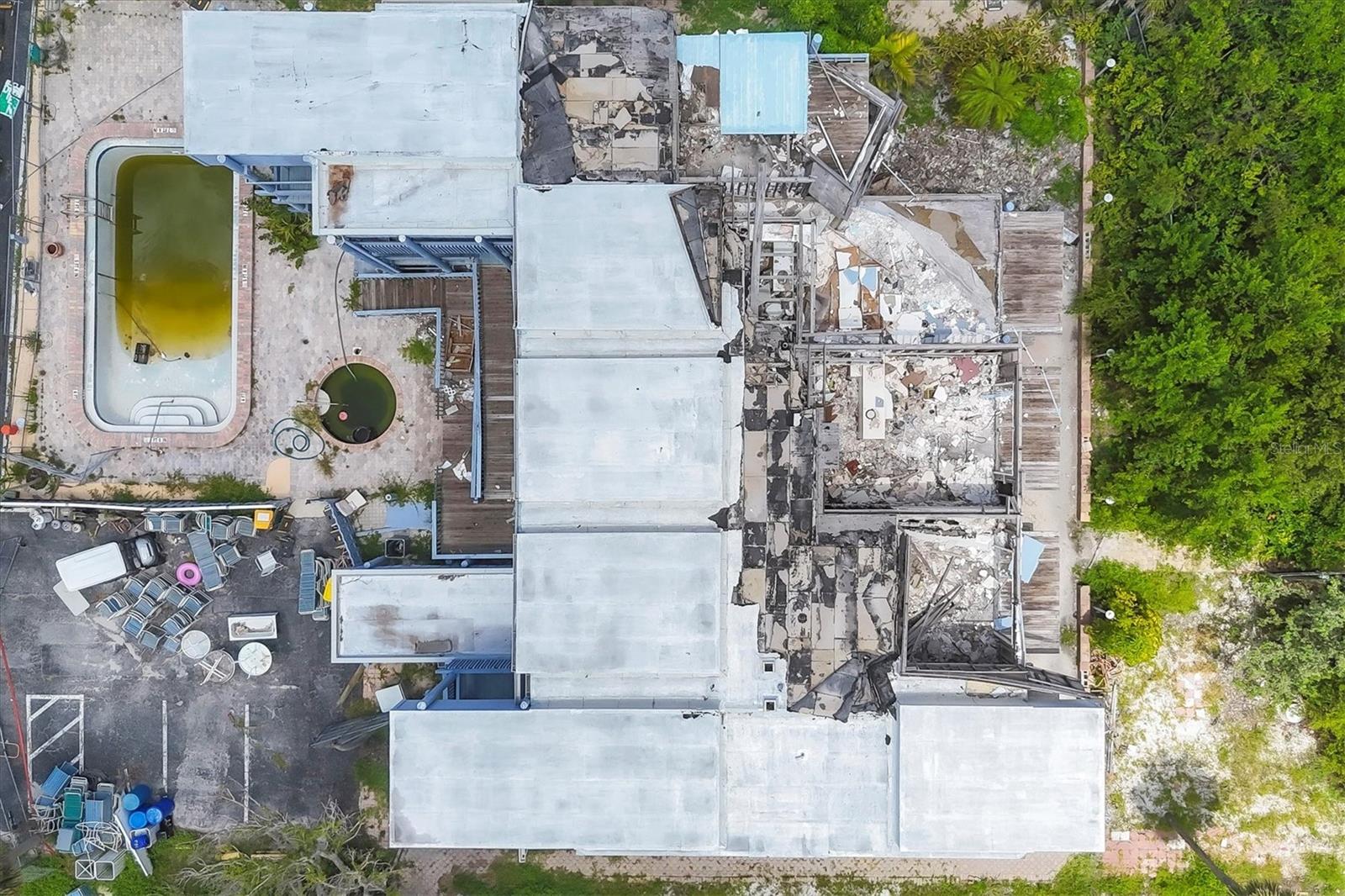 ENGLEWOOD BCH & YACHT CLUB TM - Commercial Sale