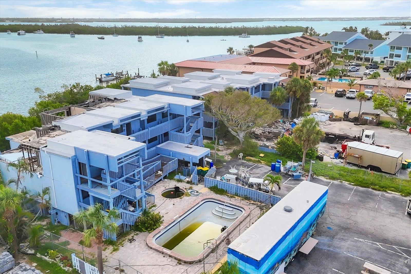 ENGLEWOOD BCH & YACHT CLUB TM - Commercial Sale