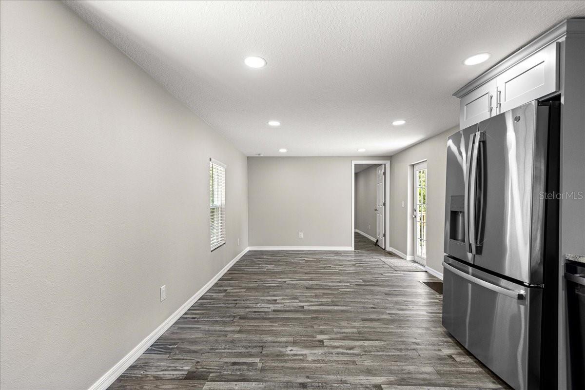 NEIGHBORHOOD 9400 - 17/22 & 17/23 W OF HWY 441 - Residential