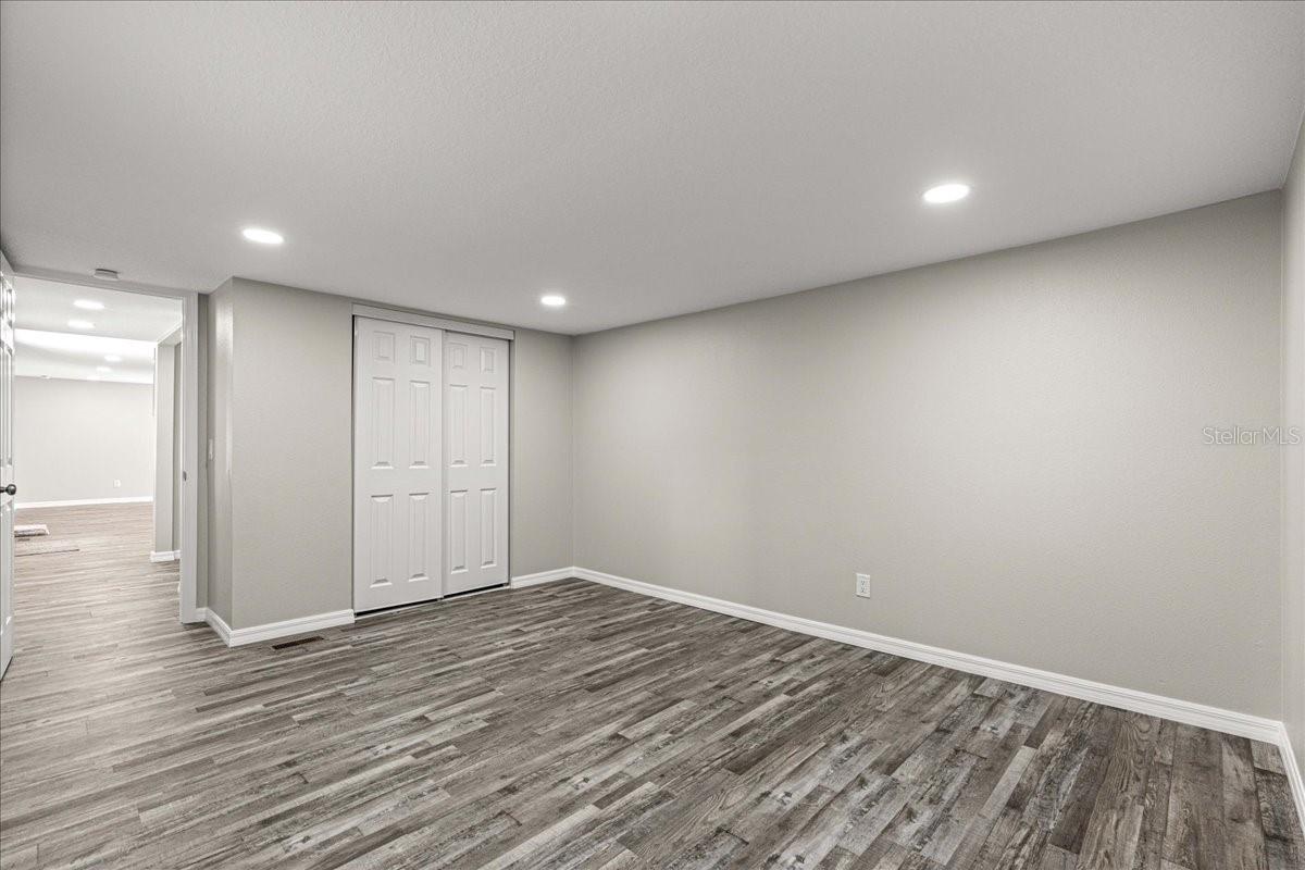 NEIGHBORHOOD 9400 - 17/22 & 17/23 W OF HWY 441 - Residential