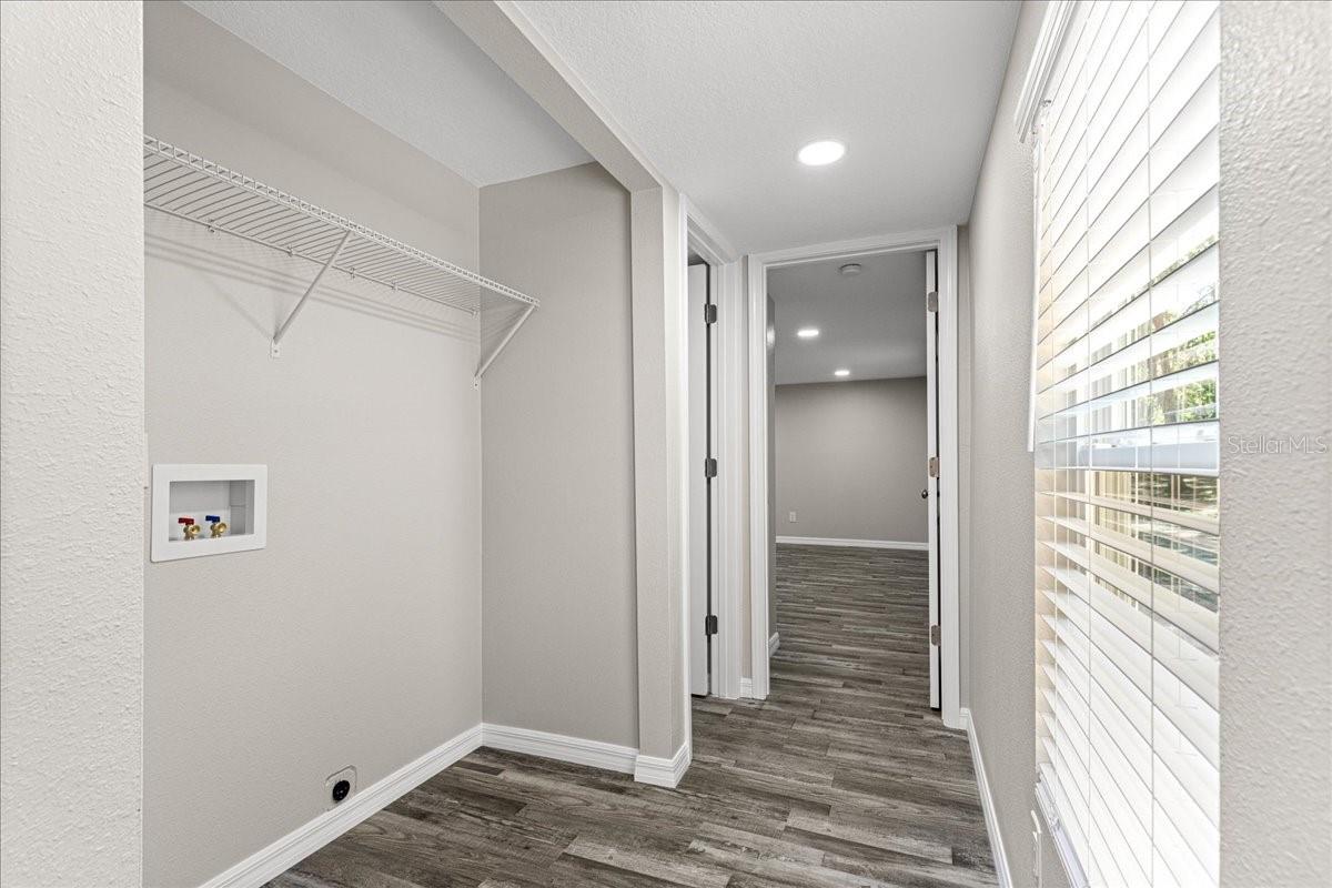 NEIGHBORHOOD 9400 - 17/22 & 17/23 W OF HWY 441 - Residential