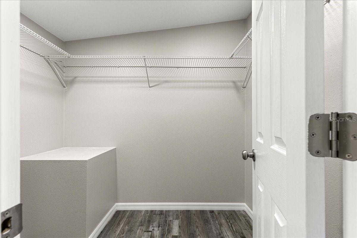 NEIGHBORHOOD 9400 - 17/22 & 17/23 W OF HWY 441 - Residential