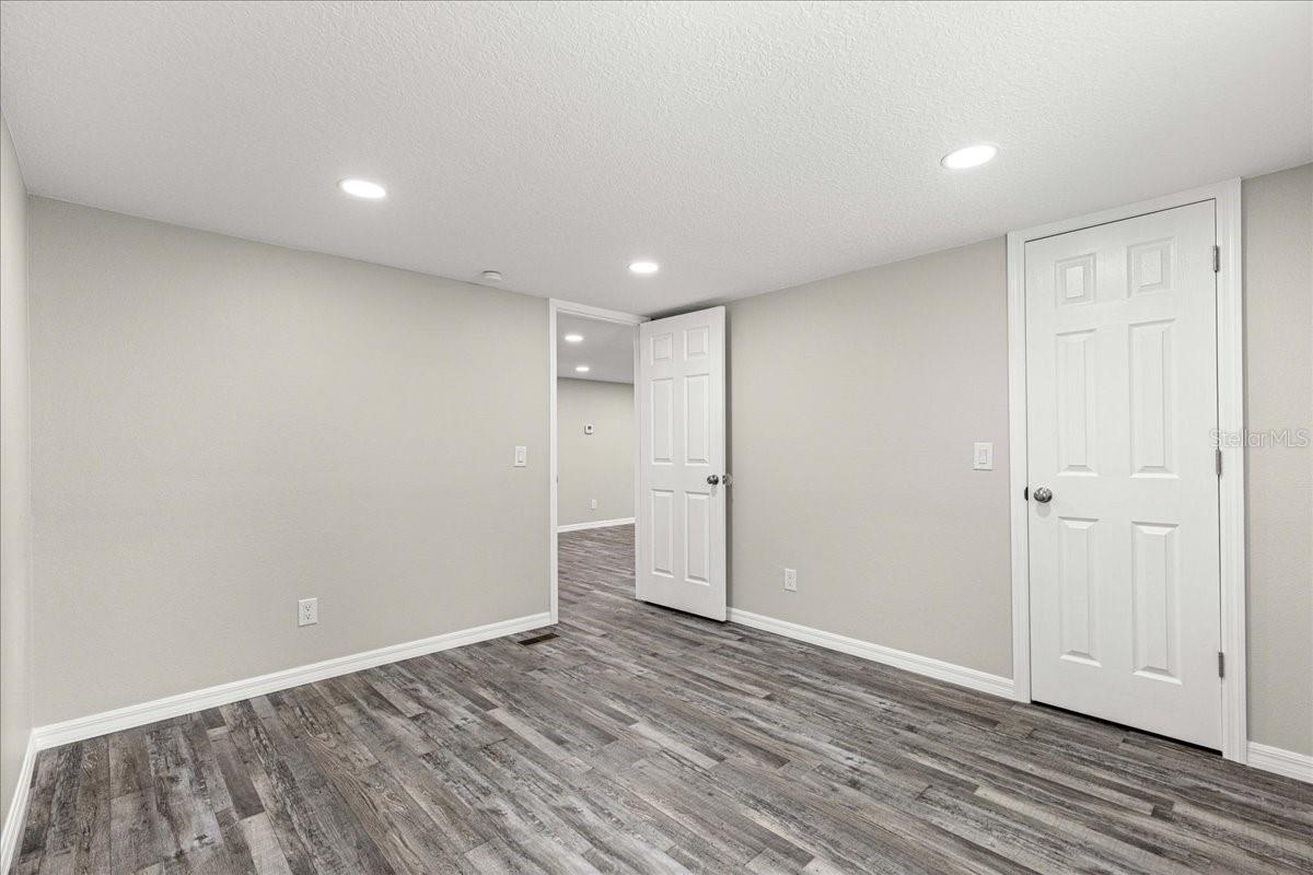 NEIGHBORHOOD 9400 - 17/22 & 17/23 W OF HWY 441 - Residential