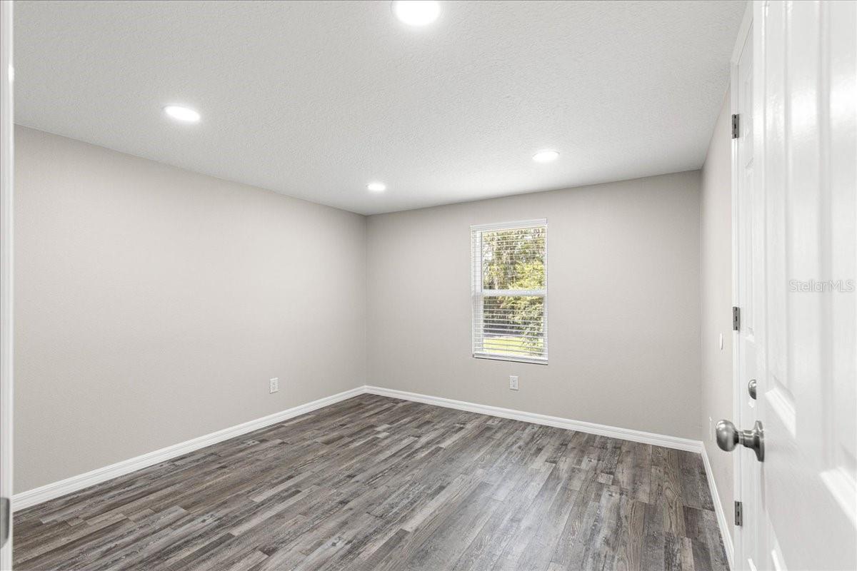 NEIGHBORHOOD 9400 - 17/22 & 17/23 W OF HWY 441 - Residential