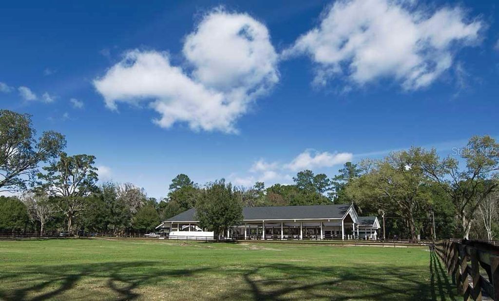 Photo of 6634 SE 22nd Avenue, Ocala, FL 34480 (MLS # OM704720)