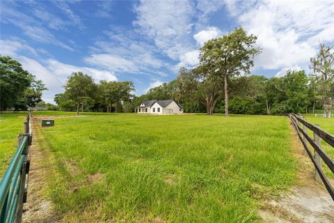 Tiny photo for 6634 SE 22nd Avenue, Ocala, FL 34480 (MLS # OM704720)