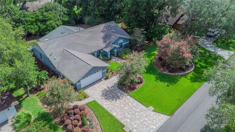 A home in LAKELAND