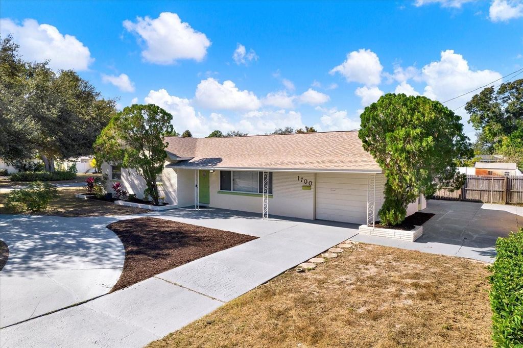 Photo of 1700 63rd St N, St Petersburg, FL 33710 (MLS # TB8450892)