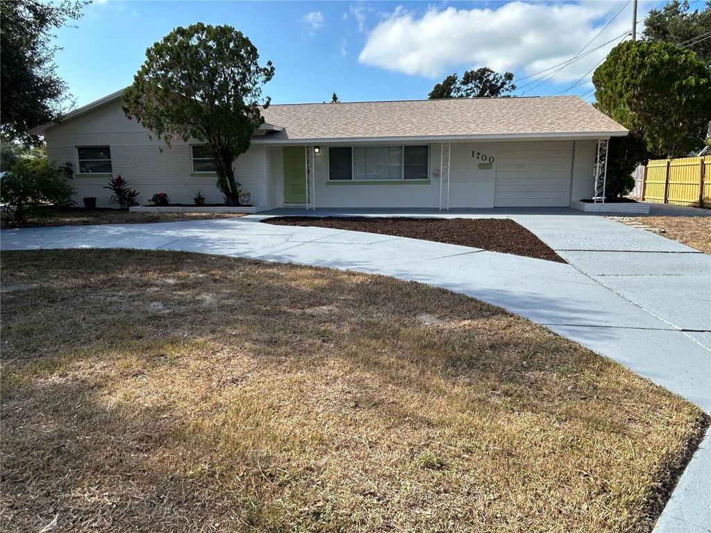 Photo of 1700 63rd St N, St Petersburg, FL 33710 (MLS # TB8450892)