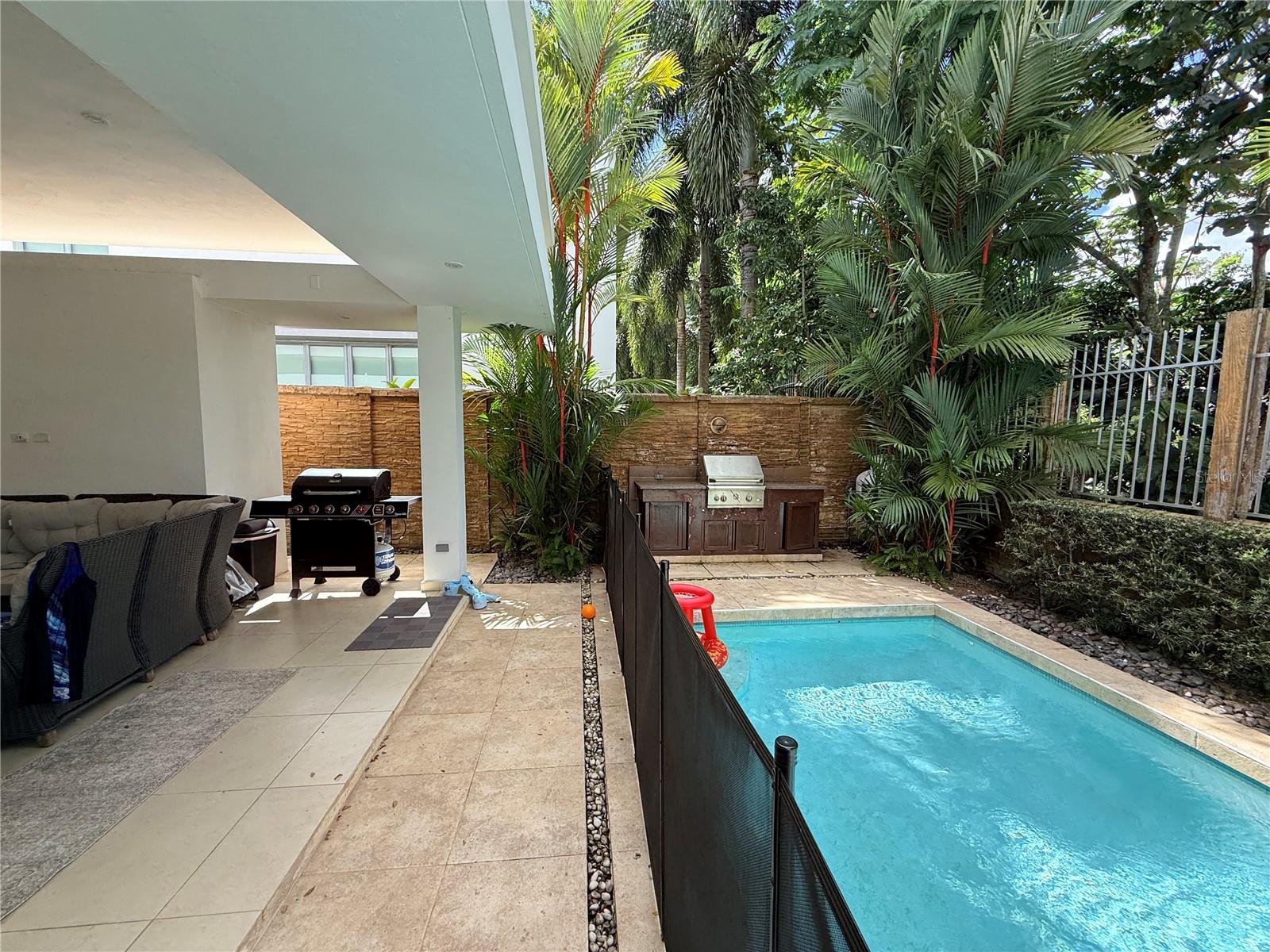 SENDEROS EN MONTEHIEDRA - Residential