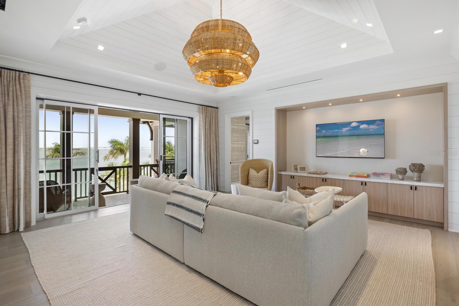 HARBOR ACRES - Residential