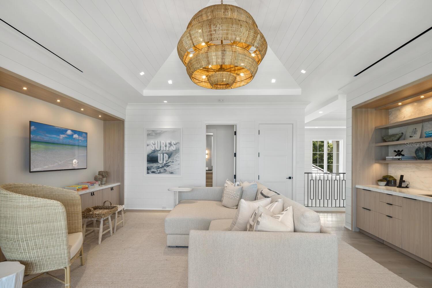 HARBOR ACRES - Residential