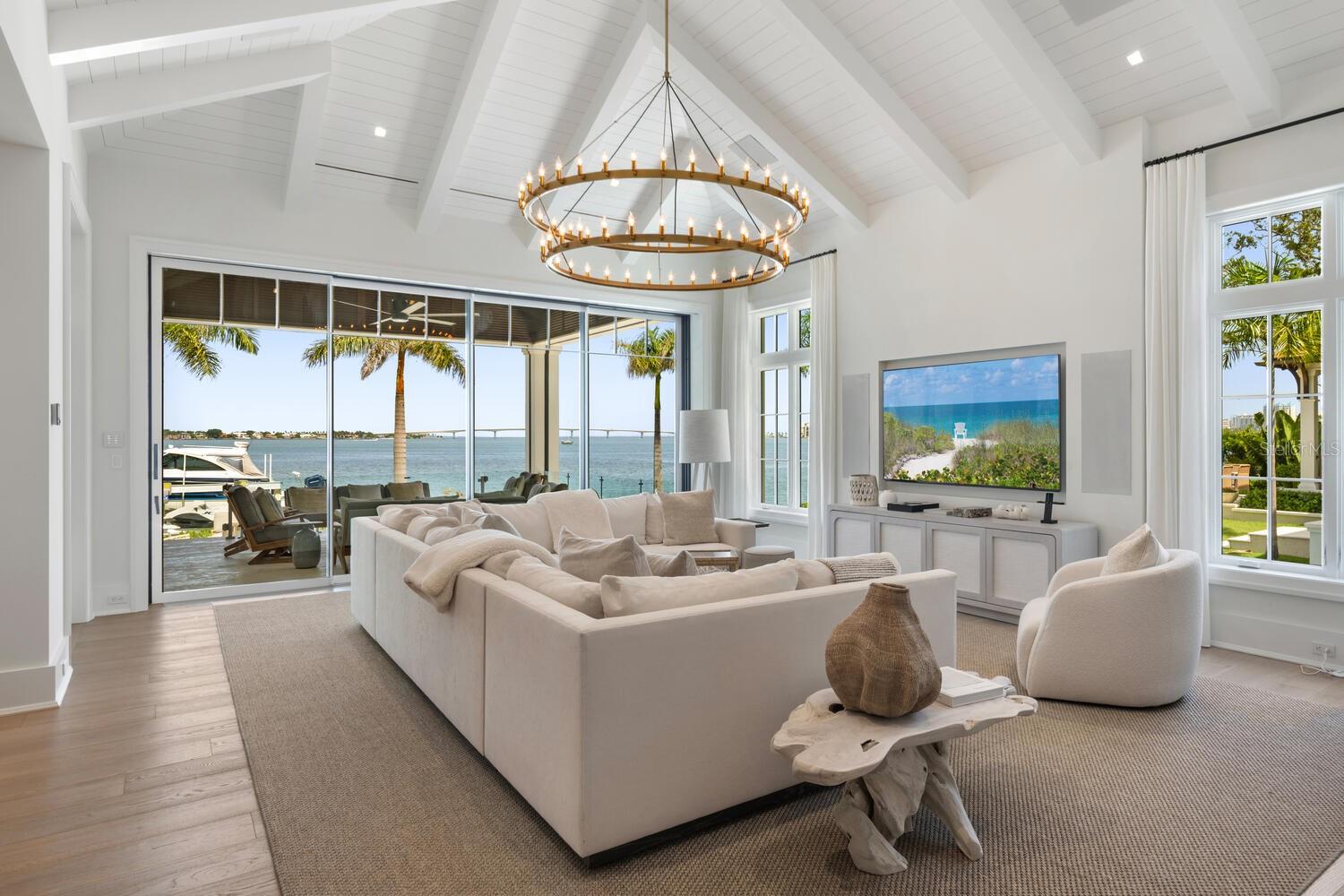 HARBOR ACRES - Residential