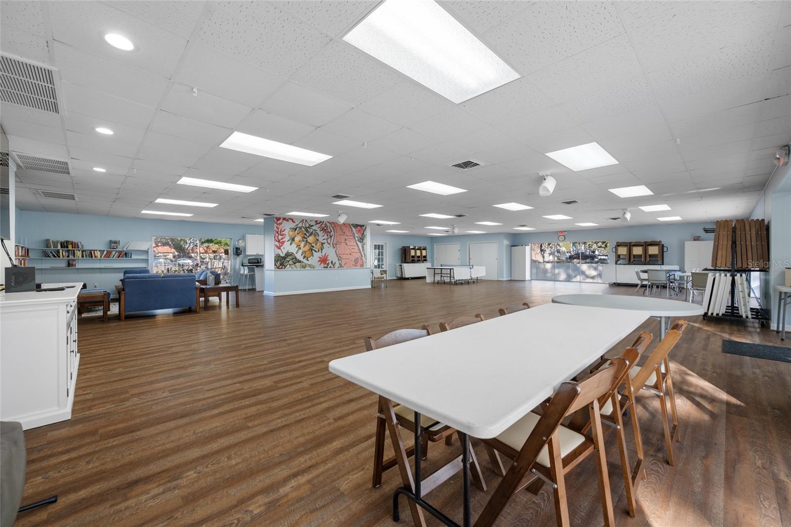 PATRICIAN OAKS - Residential