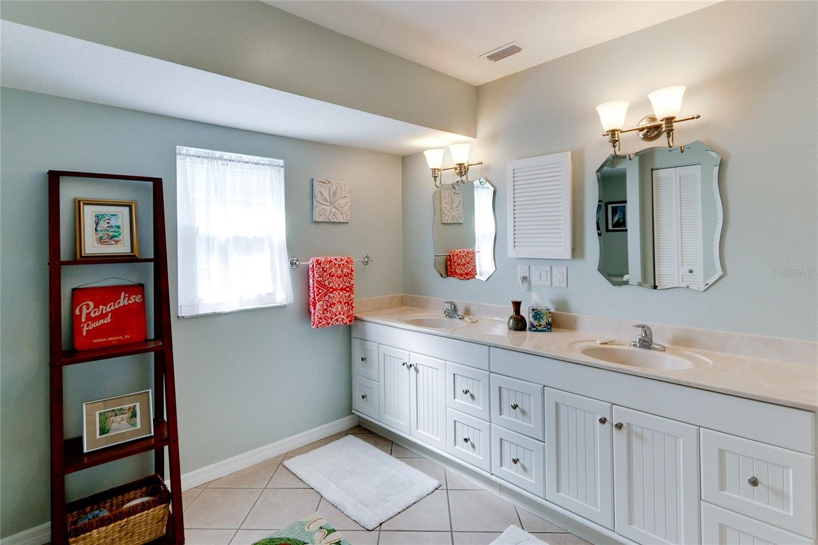 SHORE ACRES FIRST ADD - Residential