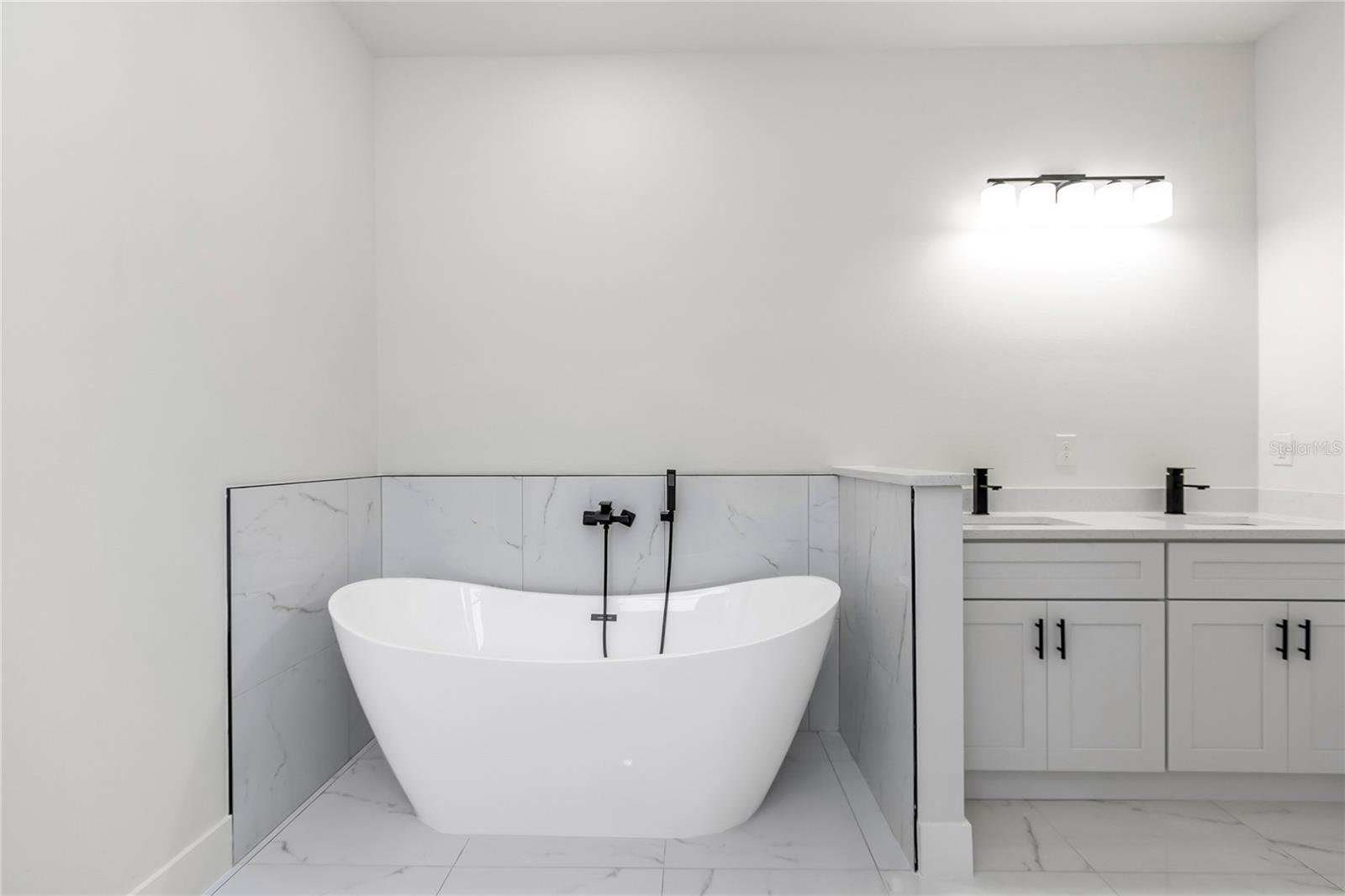 MARION OAKS UN 06 - Residential