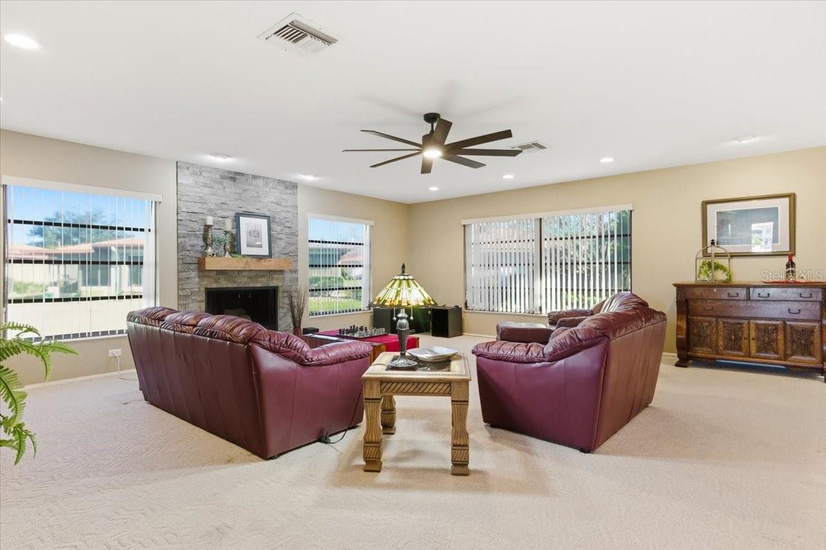 VIVIENDA WEST - Residential