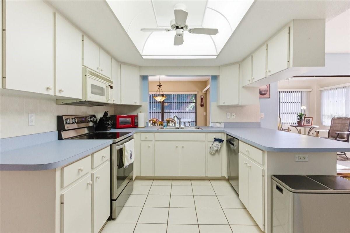 VIVIENDA WEST - Residential