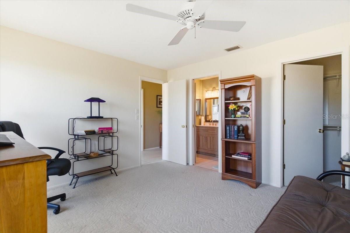 VIVIENDA WEST - Residential