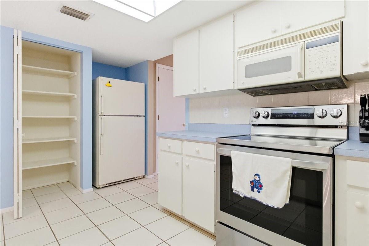 VIVIENDA WEST - Residential