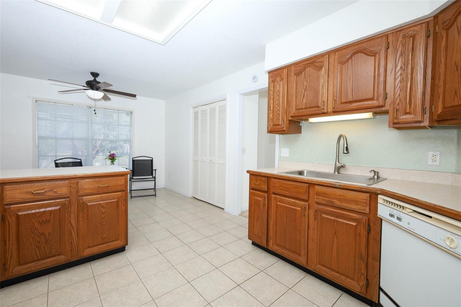 DELTONA LAKES UNIT 17 - Residential