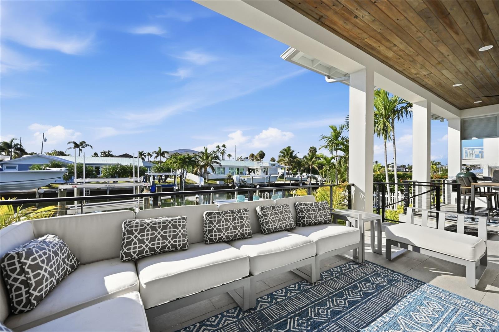 KEY ROYALE 9TH ADD - Residential