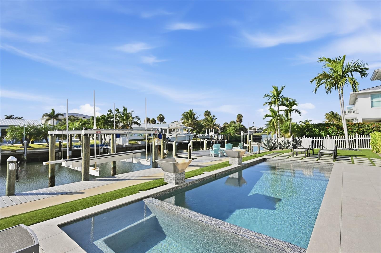 KEY ROYALE 9TH ADD - Residential