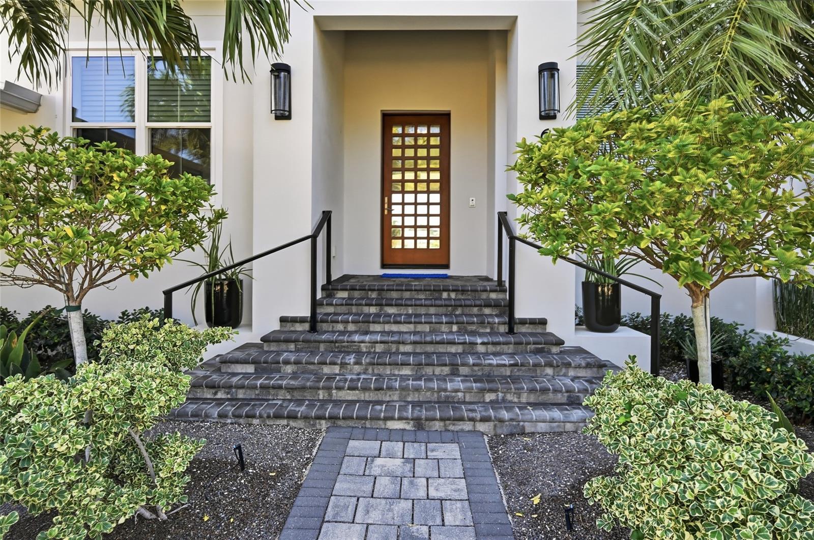 KEY ROYALE 9TH ADD - Residential