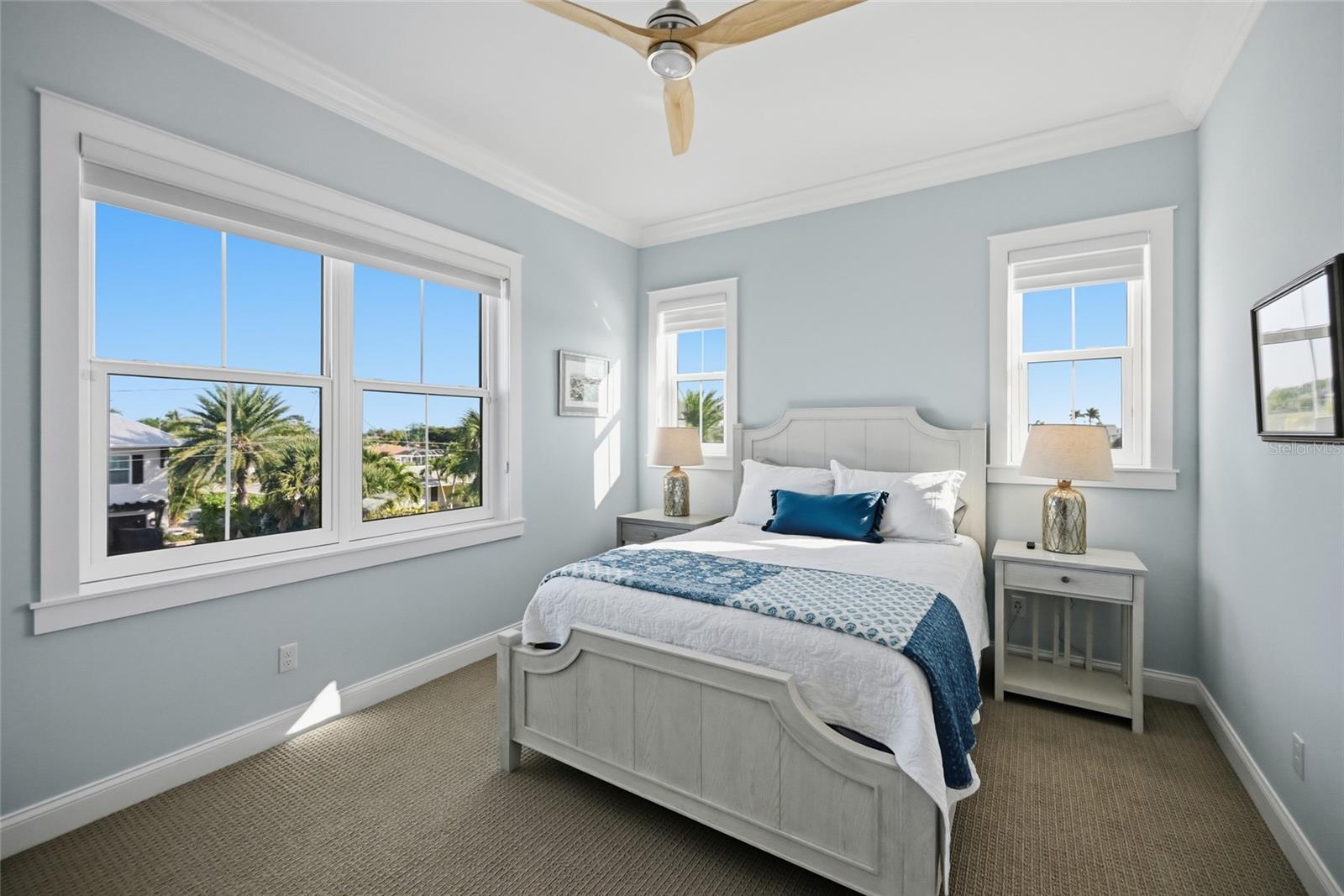 KEY ROYALE 9TH ADD - Residential